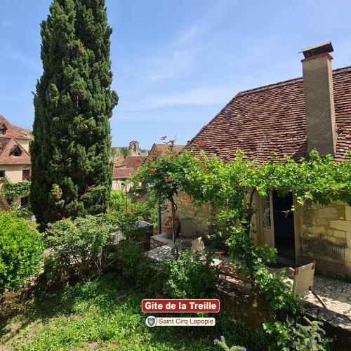 Saint Cirq Lapopie - Gîtes BRUN